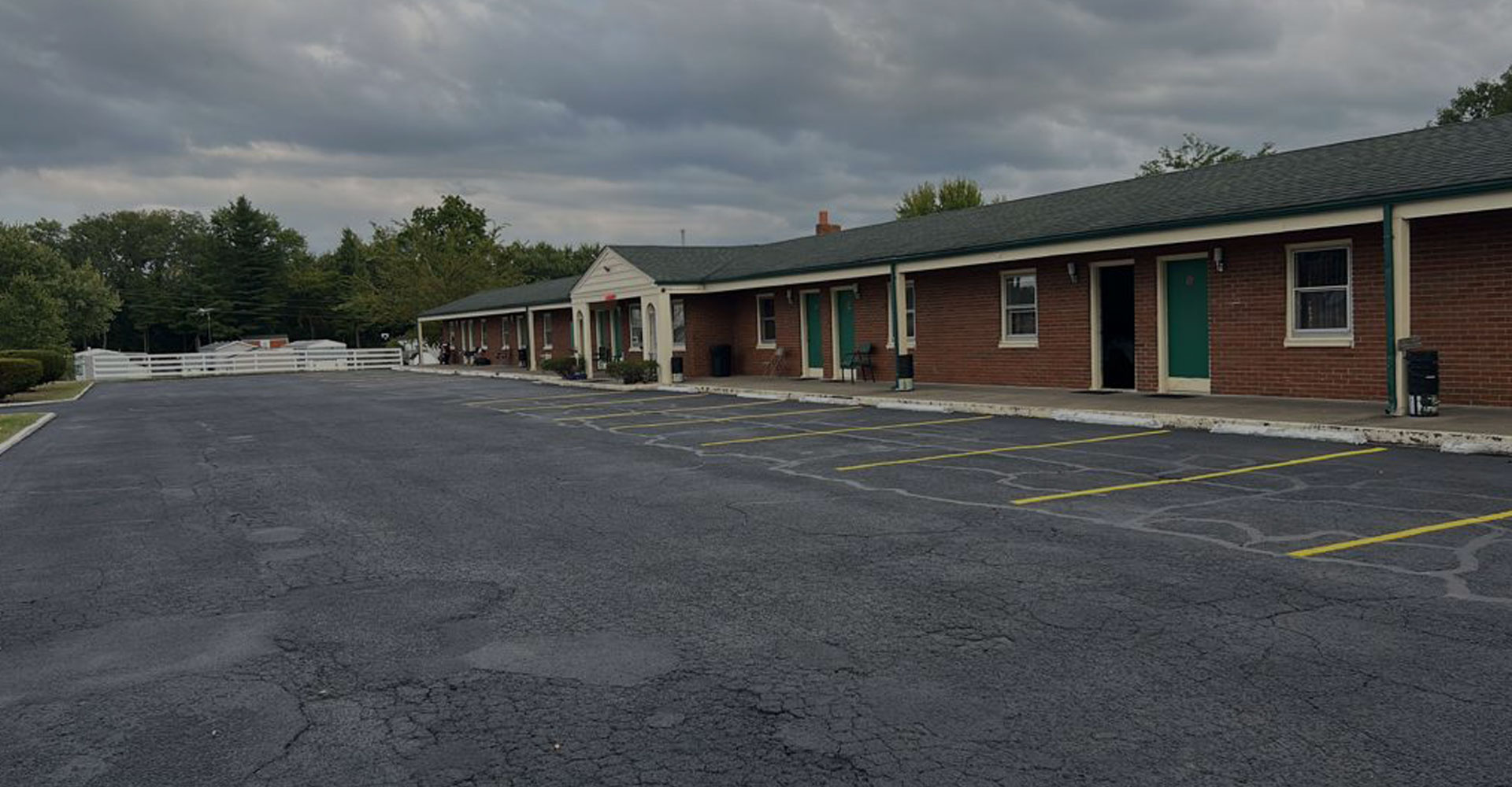 Motel on US 50 in Aurora, Indiana
